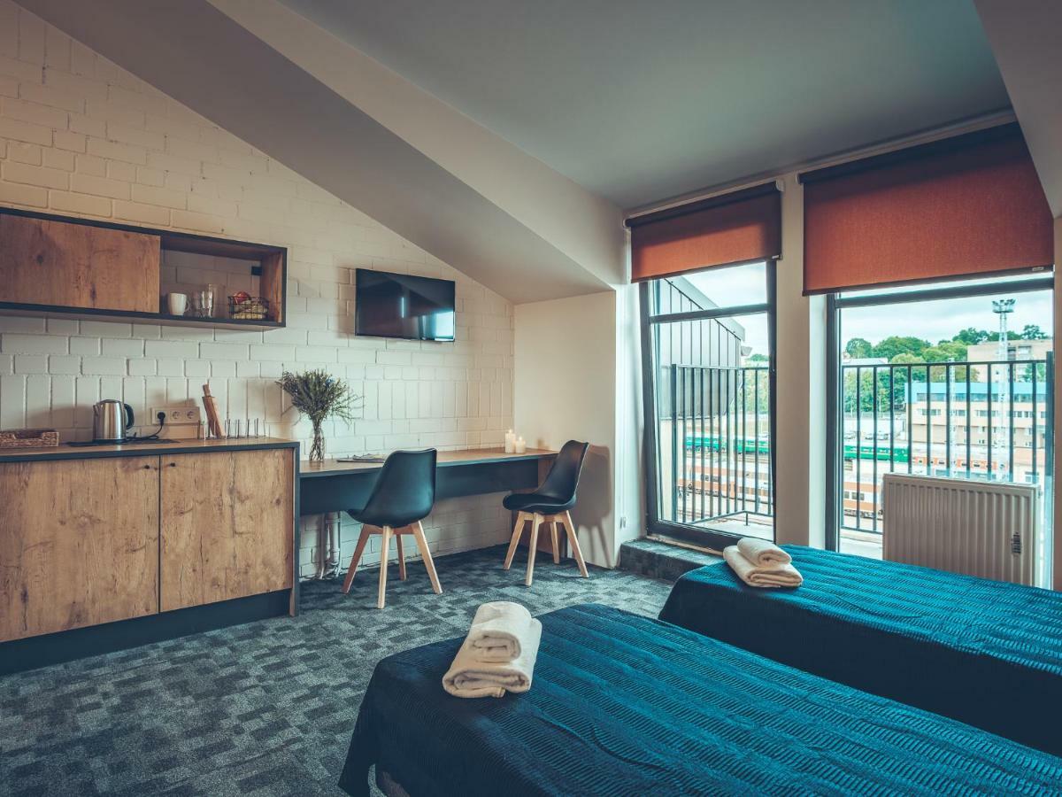 เรลเวย์ อพาร์ตเมนต์ แอนด์ โฮเต็ล Hotel วิลนีอุส ภายนอก รูปภาพ